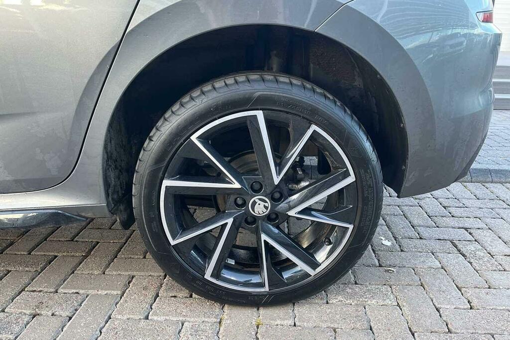 Skoda Kamiq 1.0 Tsi 110 Monte Carlo Dsg VU73MLF Grey #5