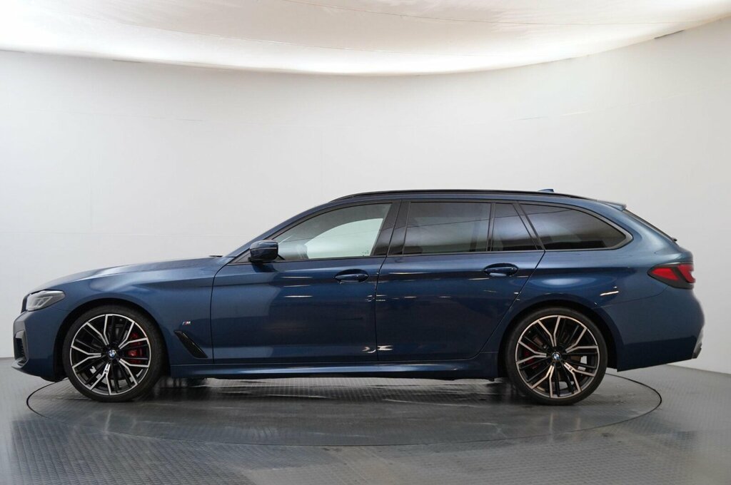 BMW 5 Series 520D M Sport Touring SN73AJP Blue #4