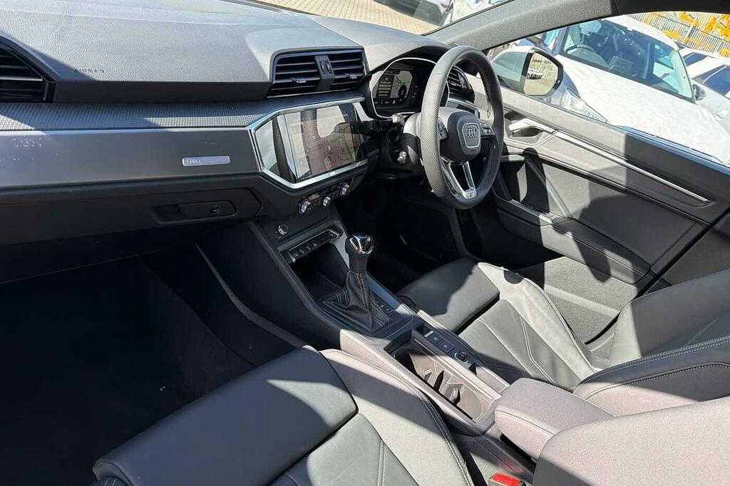 Audi Q3 S Line 35 Tfsi 150 Ps S Tronic SN75YFC White #2