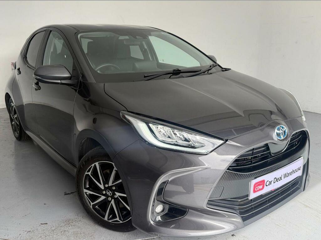 Toyota Yaris 1.5 Vvt-h Design E-cvt Euro 6 Ss Grey