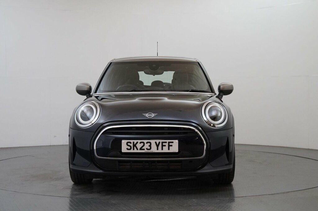 Mini Hatch 5-Door Hatch Cooper Exclusive SK23YFF Black #2
