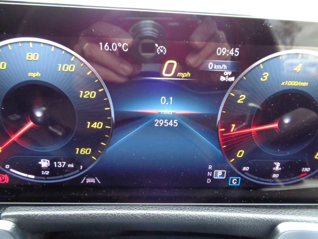 Mercedes-Benz GLB Class Glb 200 Amg Line Premium Plus Night Edition 7 Sea SO72VDD Red #4