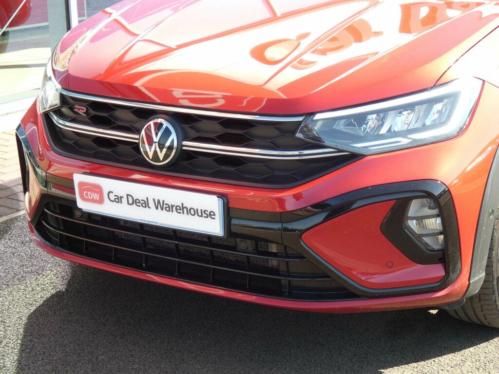 Volkswagen Taigo 1.5 Tsi R-line Dsg Euro 6 Ss SK23HKX Red #3