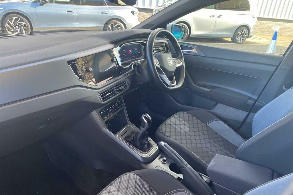 Volkswagen Polo 1.0 Tsi R-line SK73JHY Silver #2