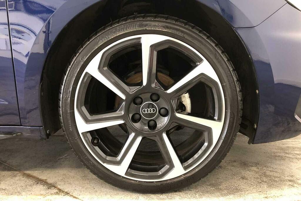 Audi A1 Black Edition 25 Tfsi 95 Ps 5-Speed SL75GSO Blue #5