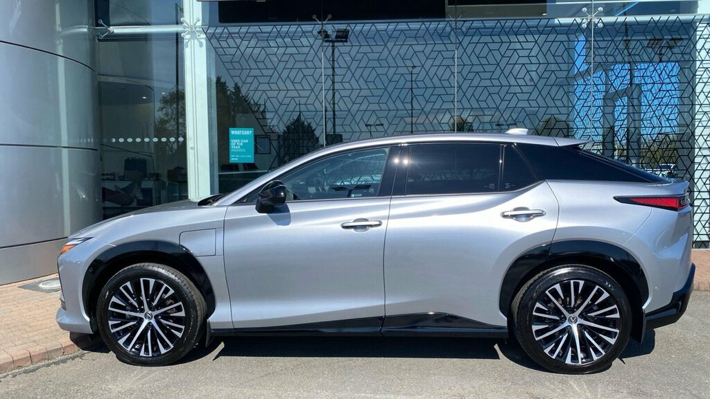 Lexus RZ 300E 71.4Kwh Takumi Suv 204 Ps SM75LFS Silver #5