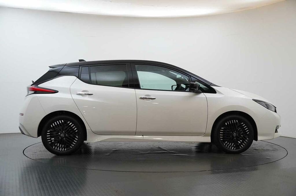 Nissan Leaf 39Kw N-connecta With Sat Nav And 360 View Cam DS72XLR White #6