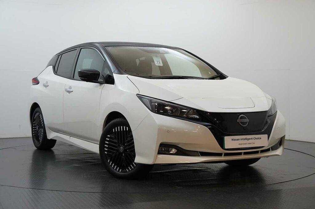 Nissan Leaf 39Kw N-connecta With Sat Nav And 360 View Cam White
