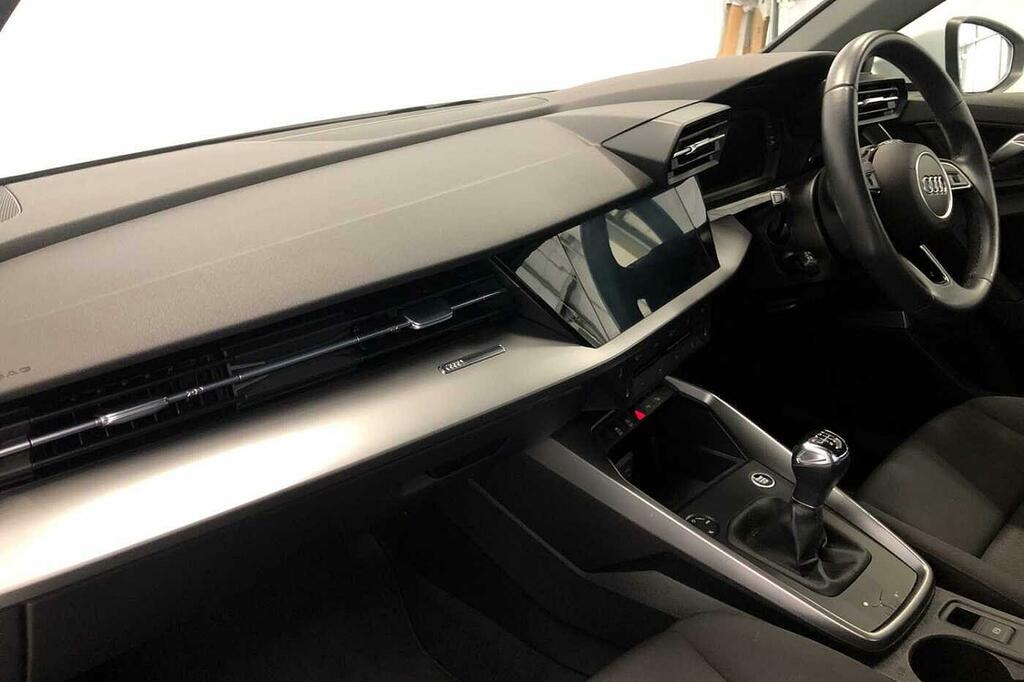 Audi A3 Technik 30 Tfsi 110 Ps 6-Speed SL22LLX White #2