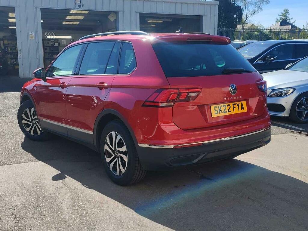 Volkswagen Tiguan 1.5 Tsi 150 Active SK22FYA Red #3