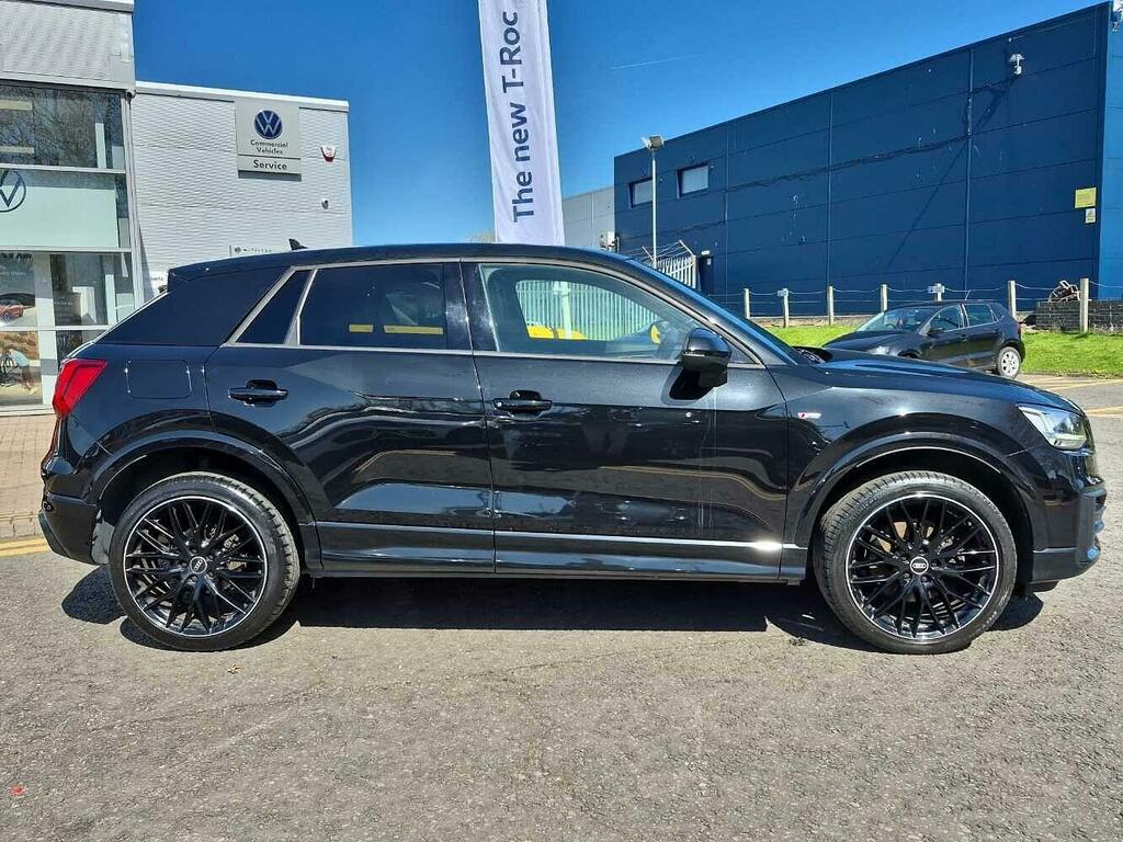 Audi Q2 Black Edition 35 Tfsi 150 Ps S Tronics Tronic SP21VMX Black #4