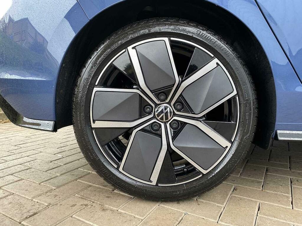 Volkswagen Golf 1.5 Etsi Black Edition Dsg SK75ZRJ Blue #5