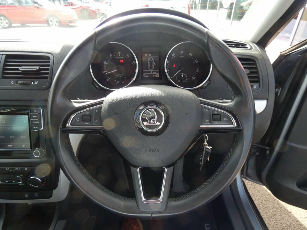 Skoda Yeti 1.2 Tsi Se Outdoor Euro 6 Ss Grey #3