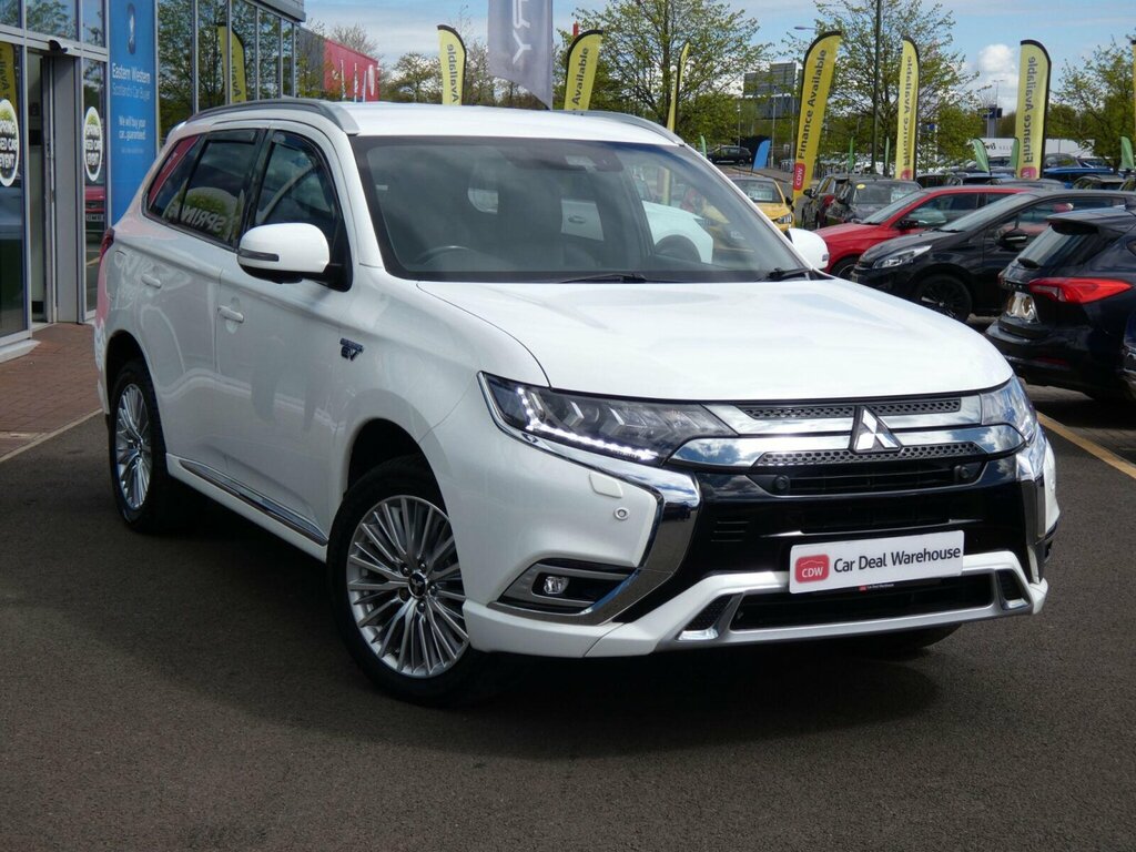 Mitsubishi Outlander 2.4H Twinmotor 13.8Kwh 4Hs Cvt 4Wd Euro 6 Ss White