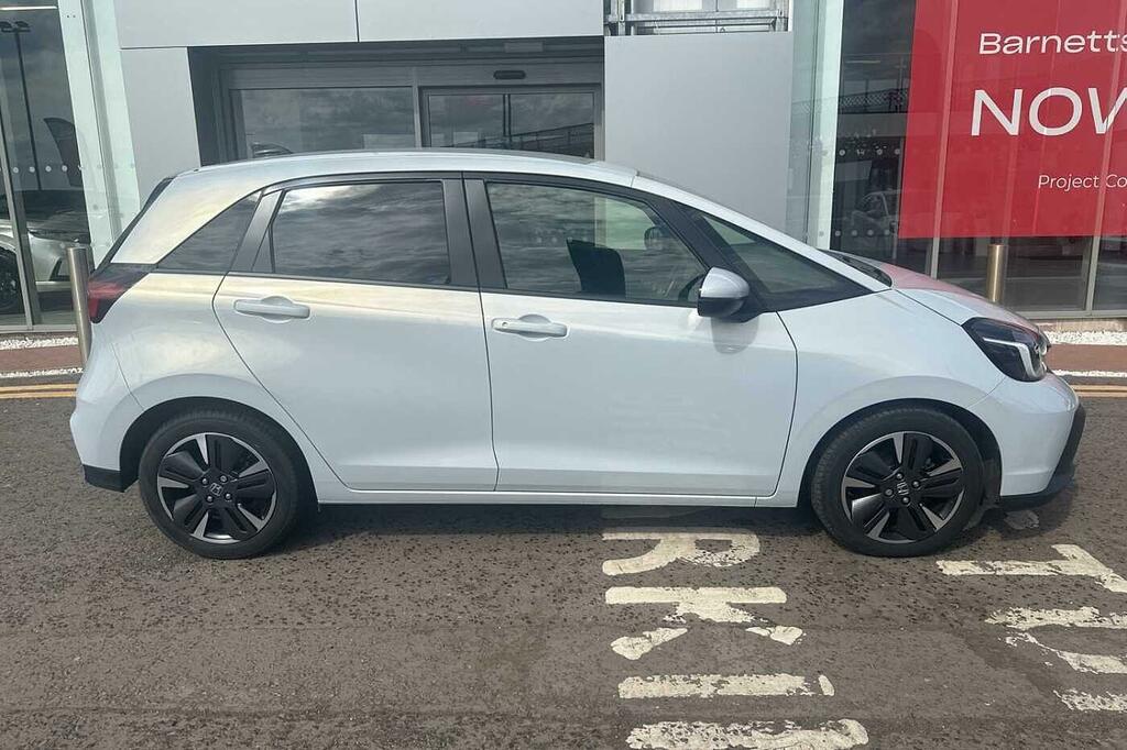 Honda Jazz 1.5 I-mmd Hybrid Advance Ecvt SR73KFC White #5
