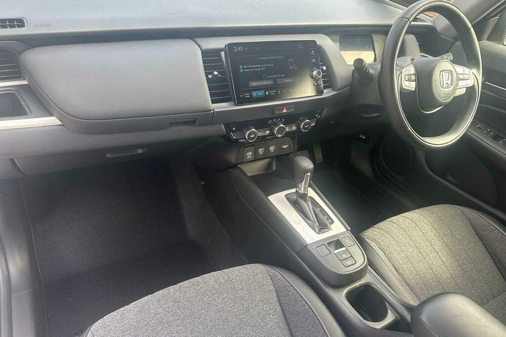 Honda Jazz 1.5 I-mmd Hybrid Advance Ecvt SR73KFC White #2