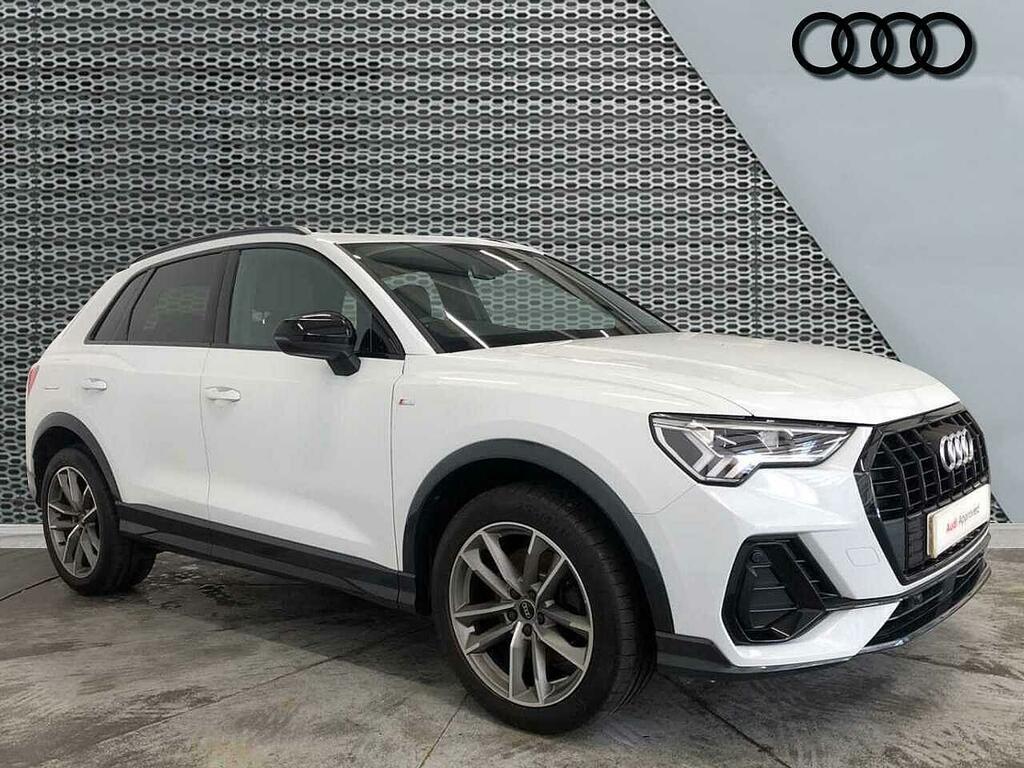 Audi Q3 Black Edition 45 Tfsi E 245 Ps S Tronic White