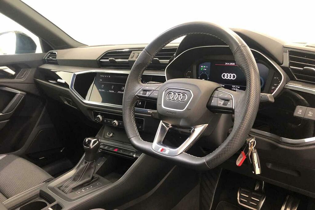 Audi Q3 Black Edition 45 Tfsi E 245 Ps S Tronic White #6