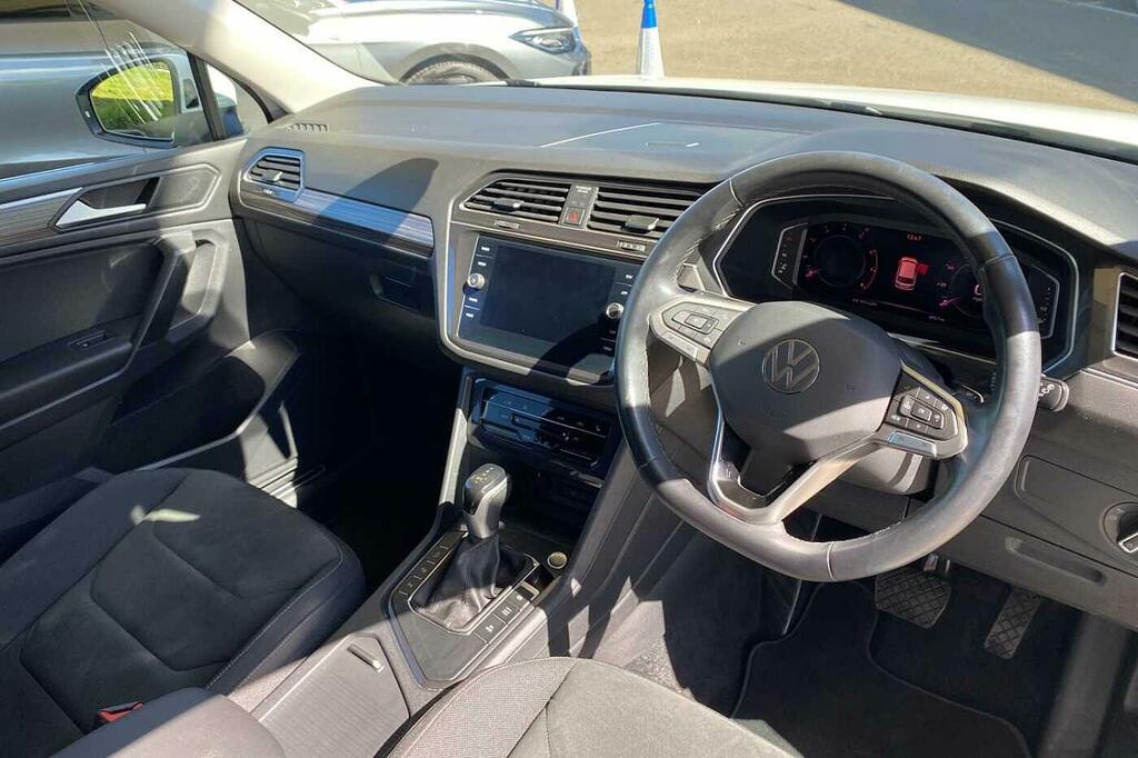 Volkswagen Tiguan Allspace 1.5 Tsi Elegance Dsg White #6