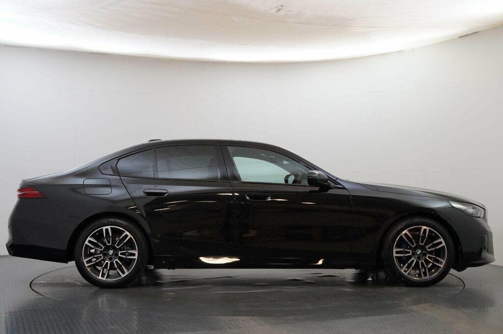 BMW 5 Series 520I M Sport Saloon SO75CCX Black #6