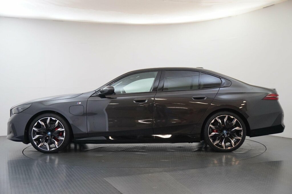 BMW 5 Series 550E Xdrive M Sport Pro Saloon Grey #4