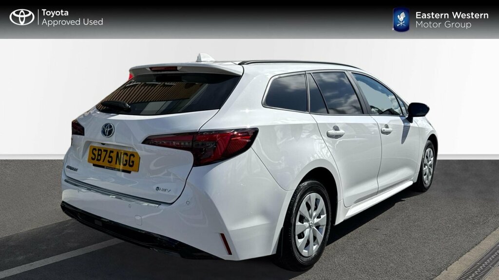 Toyota Corolla 1.8 Vvt-h Cvt Euro 6 Ss SB75NGG White #2