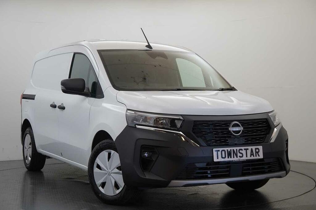 Nissan TOWNSTAR 45Kw Acenta L2 Lwb Van With 3 Seats And 22Kw White