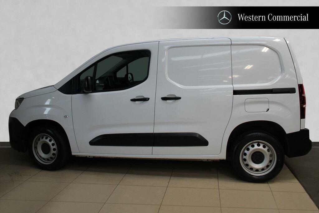 Peugeot Partner 1.5 Bluehdi 1000 Professional Premium Standard P ME73XYG White #4