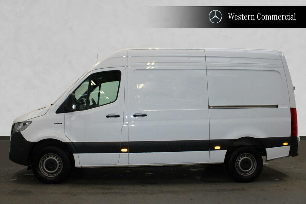 Mercedes-Benz eSprinter 320 81Kwh Pro Panel Van Rwd L2 H White #4