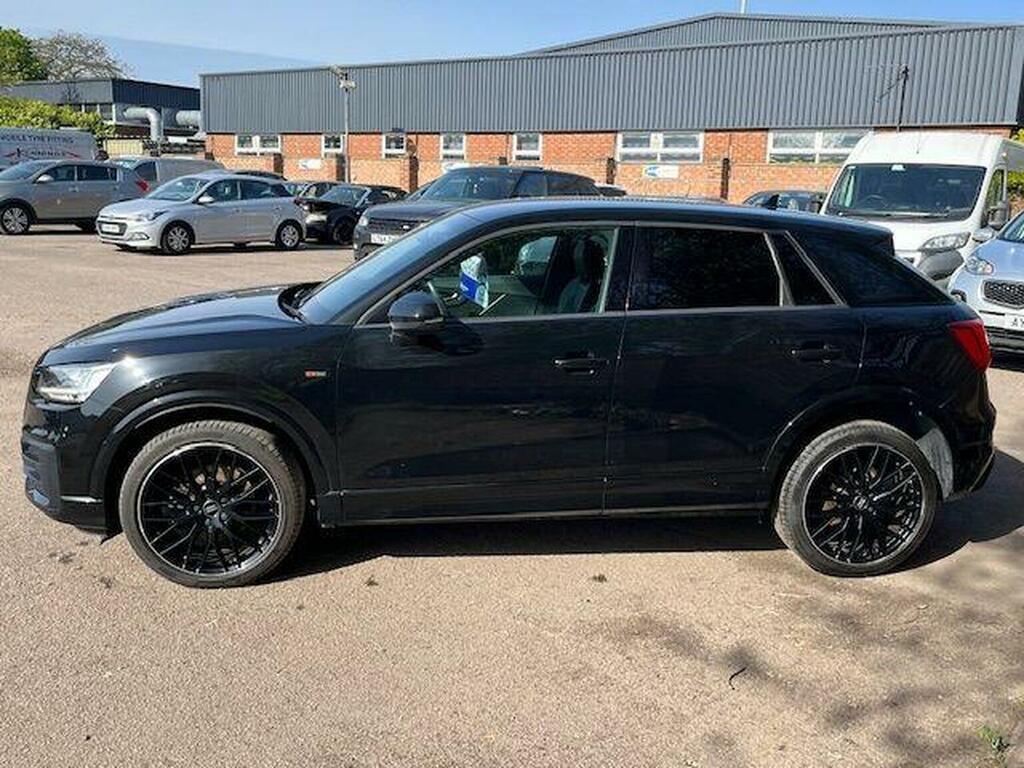 Audi Q2 Suv 1.6 Tdi 30 Black Edition Euro 6 Ss 201 RE69BWD Black #5
