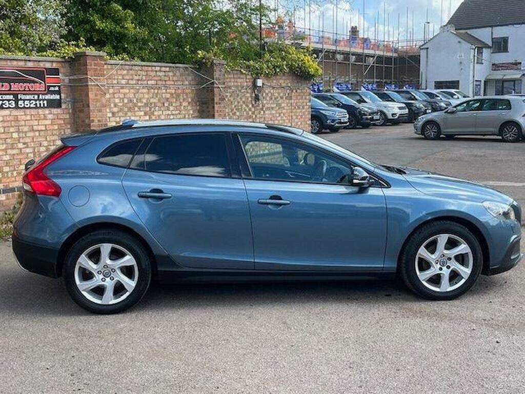 Volvo V40 Cross Country Hatchback 1.6 D2 Lux Euro 5 Ss 201363 Blue #2