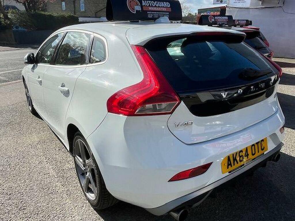 Volvo V40 Hatchback 1.6 D2 R-design Euro 5 Ss 20146 AK64OTC White #3