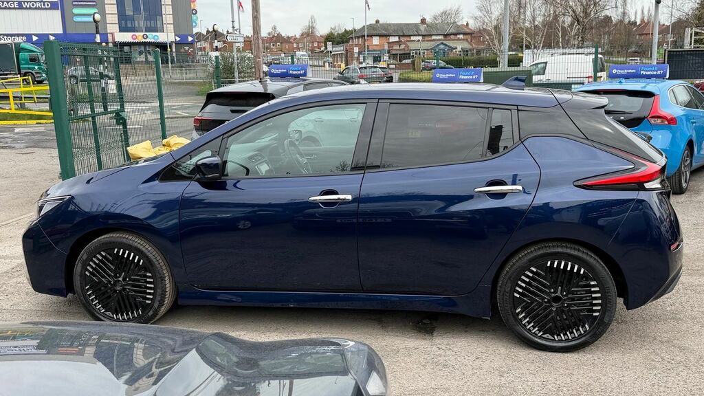 Nissan Leaf 39Kwh N-connecta Hatchback 150 LP72RJJ Blue #6