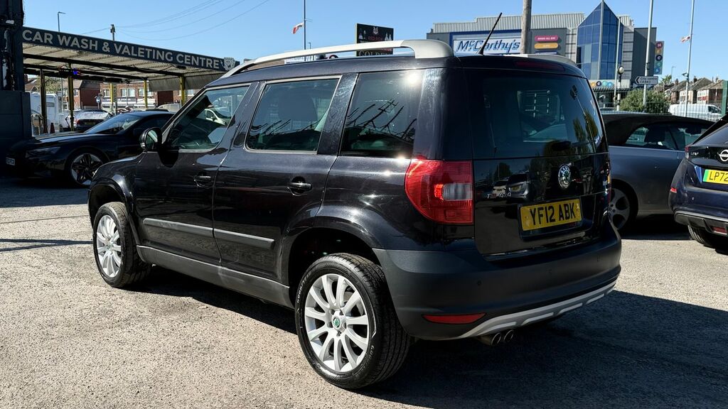 Skoda Yeti 2.0 Tdi Elegance Suv 4Wd Euro 5 Black #6