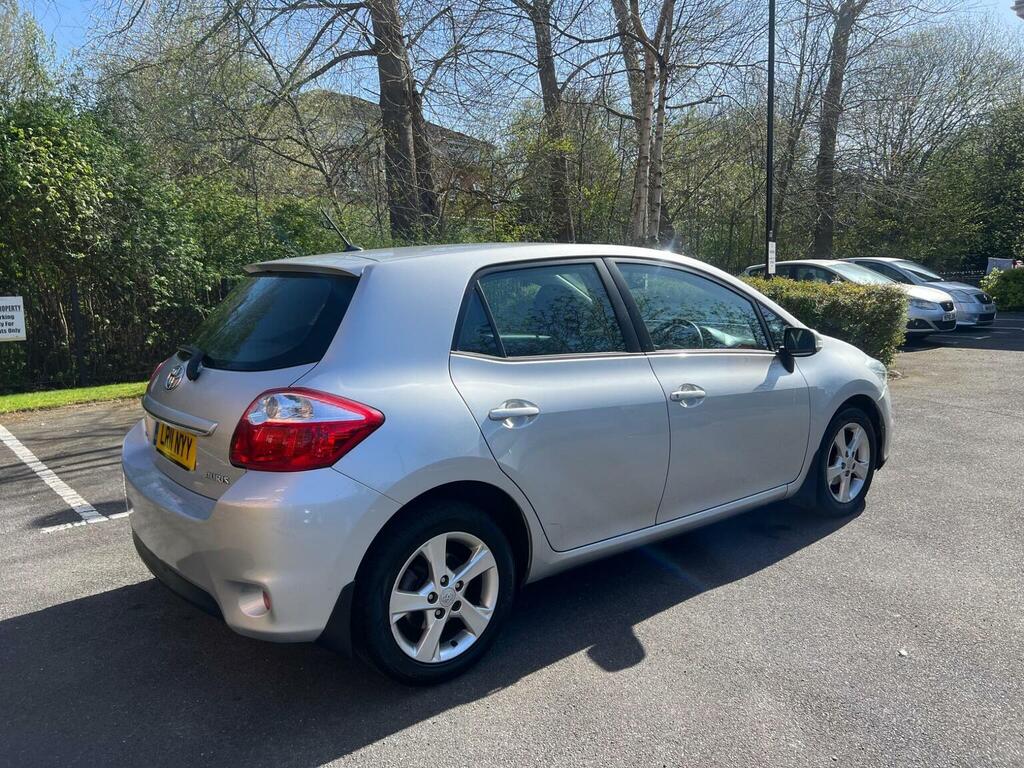 Toyota Auris Hatchback 1.33 Dual Vvt-i Tr Euro 4 Ss 201 Silver #6