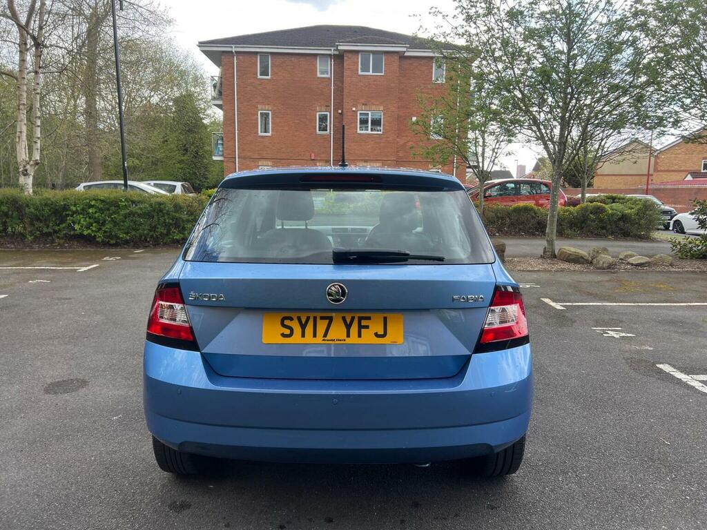 Skoda Fabia Hatchback 1.2 Tsi Se Dsg Euro 6 Ss 201717 SY17YFJ Blue #4