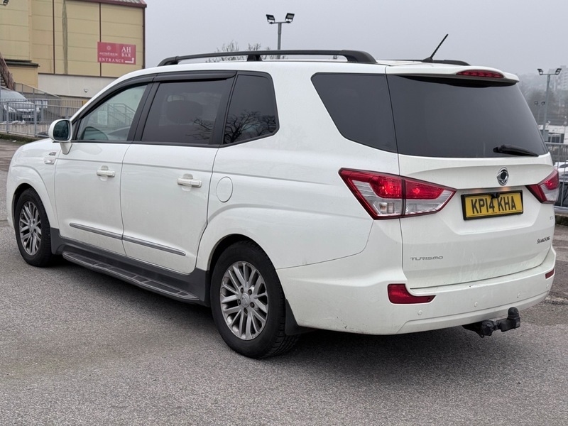 SsangYong Rodius 2.0 S 155 Bhp Black #3
