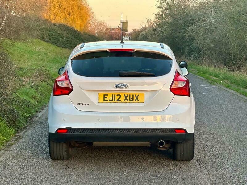 Ford Focus 2.0 Tdci Titanium Powershift EJ12XUX White #3