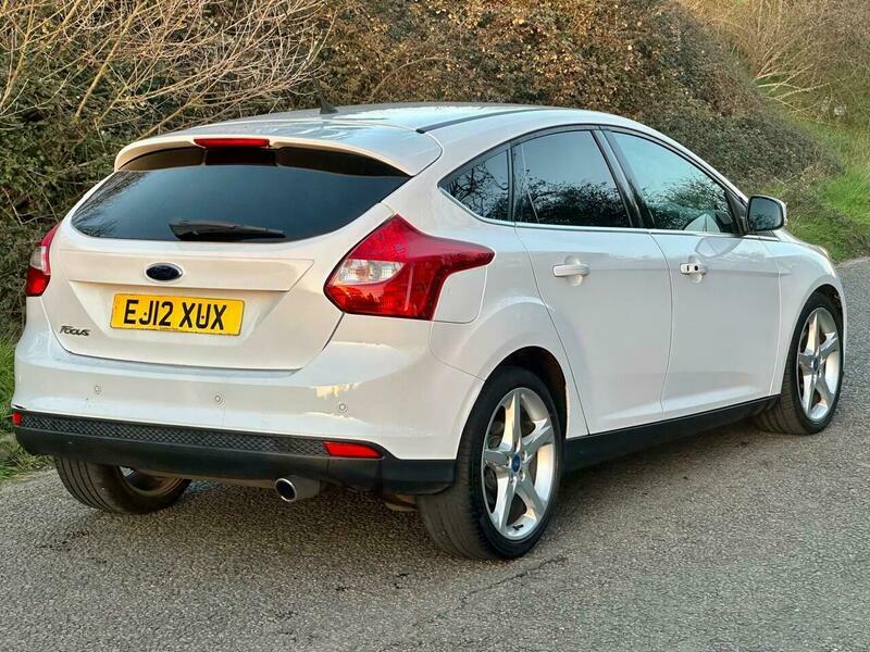 Ford Focus 2.0 Tdci Titanium Powershift EJ12XUX White #2