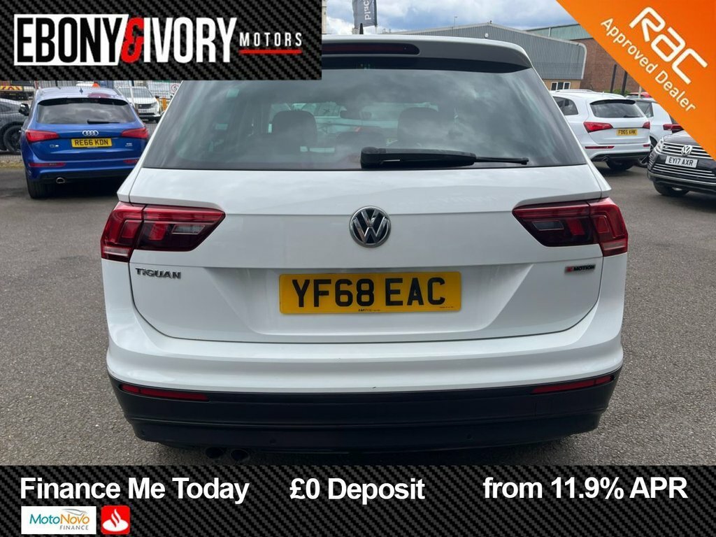 Volkswagen Tiguan 2L Se Navigation YF68EAC White #4