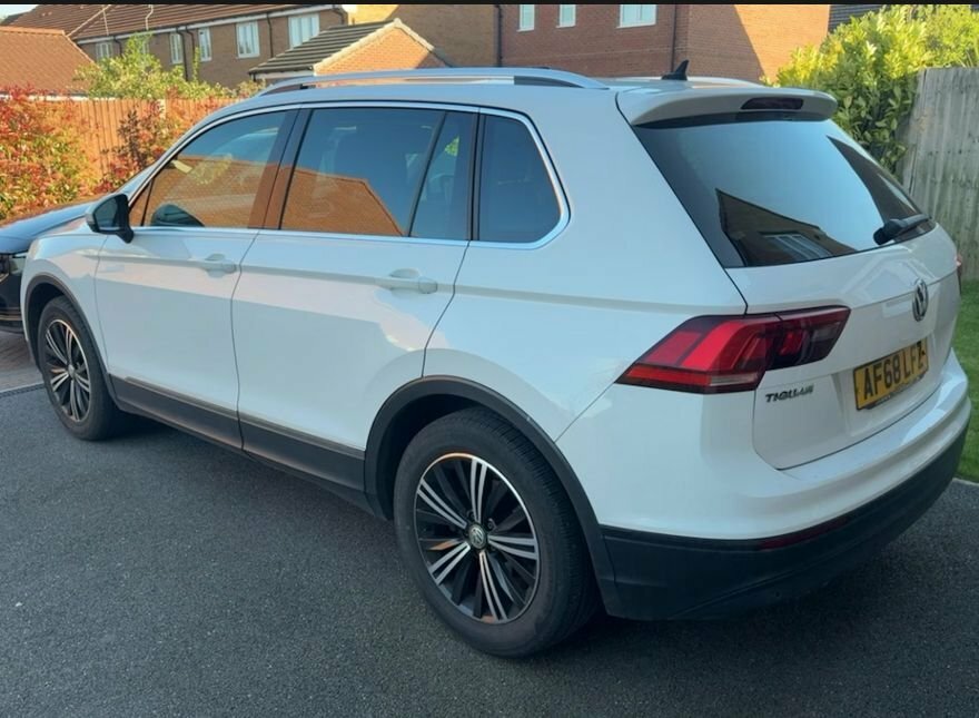 Volkswagen Tiguan 2L Se Navigation AF68LFZ White #3