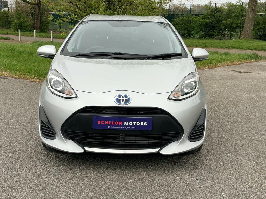 Toyota Aqua 1.5 2020 Silver #2