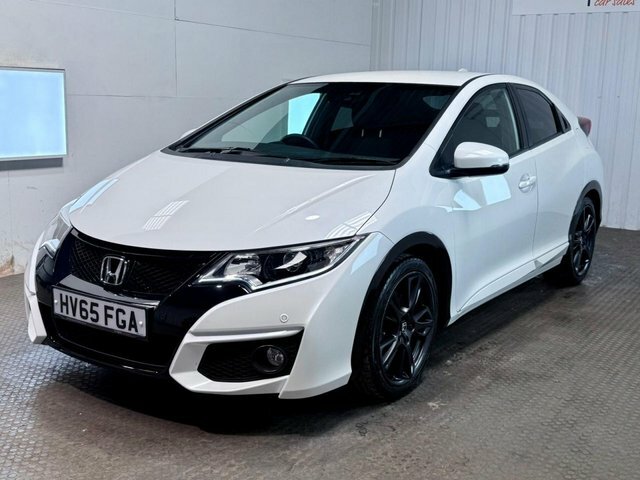 Honda Civic 2015 1.8 I-vtec Sport Hatchback White #3
