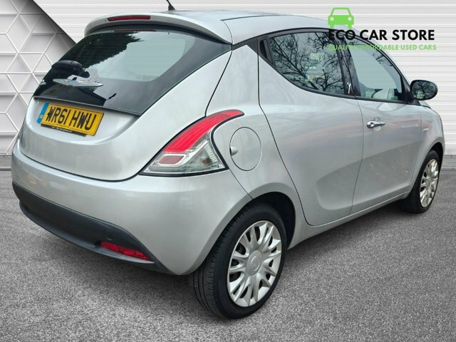 Chrysler Ypsilon 1.2 S Hatchback Euro 5 S S 69 WR61HWU Silver #3