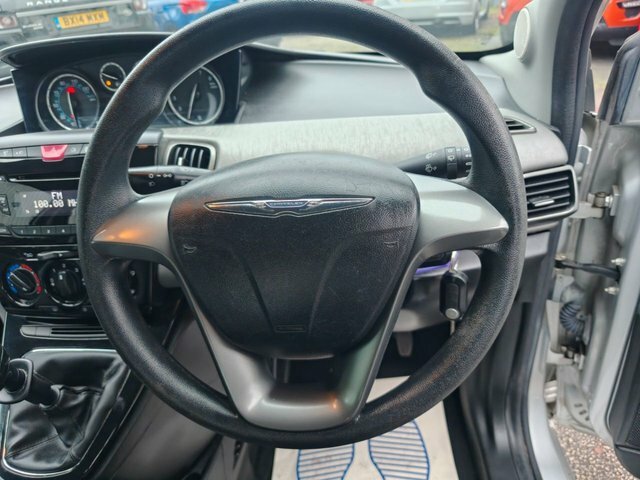 Chrysler Ypsilon 1.2L Se Silver #12