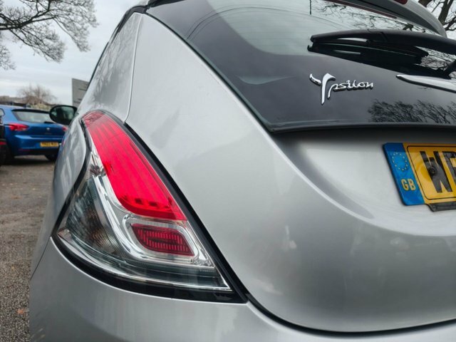 Chrysler Ypsilon 1.2L Se Silver #64