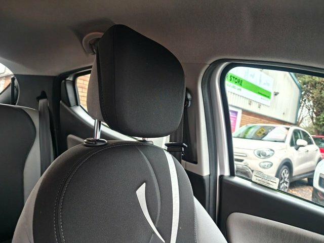 Chrysler Ypsilon 1.2L Se Silver #25