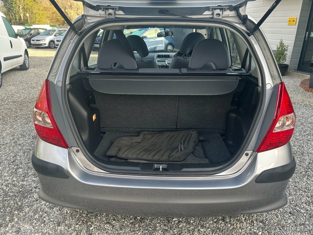 Honda Jazz 1.4 I-dsi Se Hatchback Cvt-7 139 Gkm, Silver #4