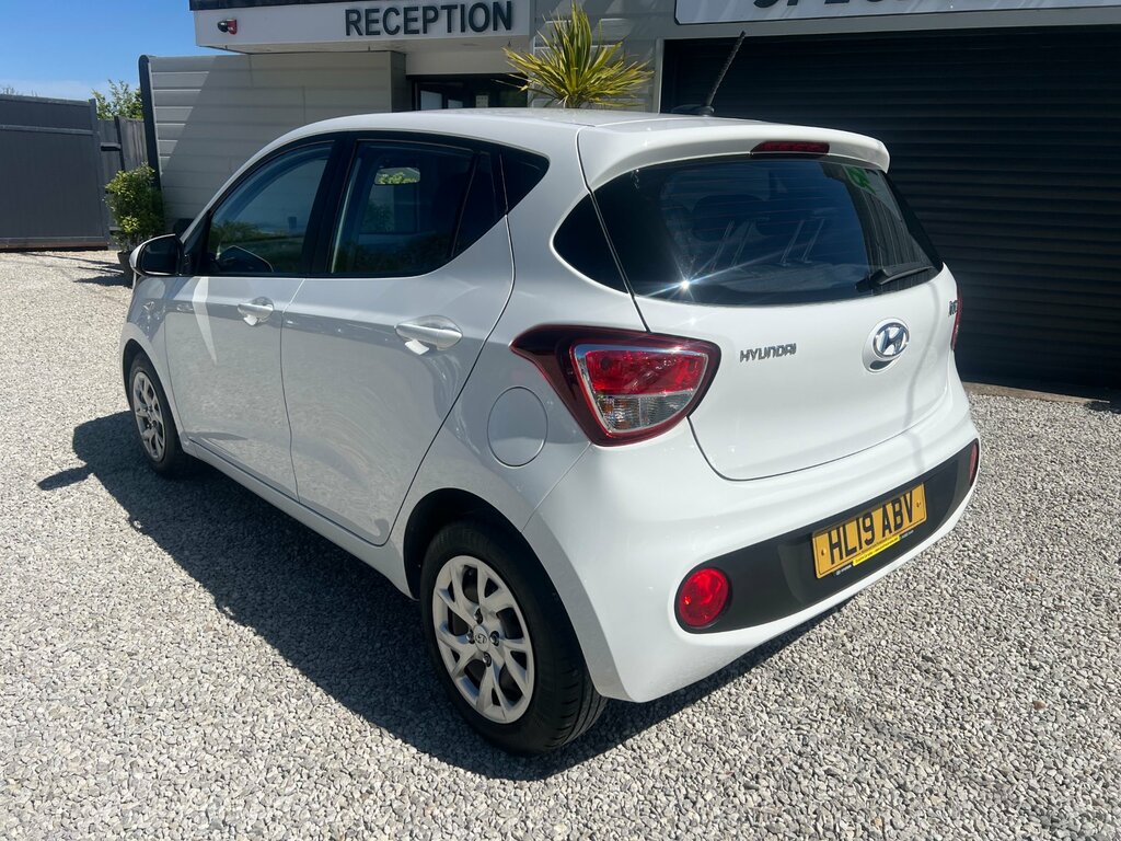 Hyundai I10 1.0 Se Hatchback Euro 6 67 Ps HL19ABV White #2