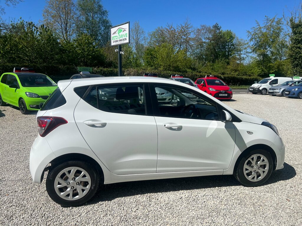 Hyundai I10 1.0 Se Hatchback Euro 6 67 Ps HL19ABV White #5
